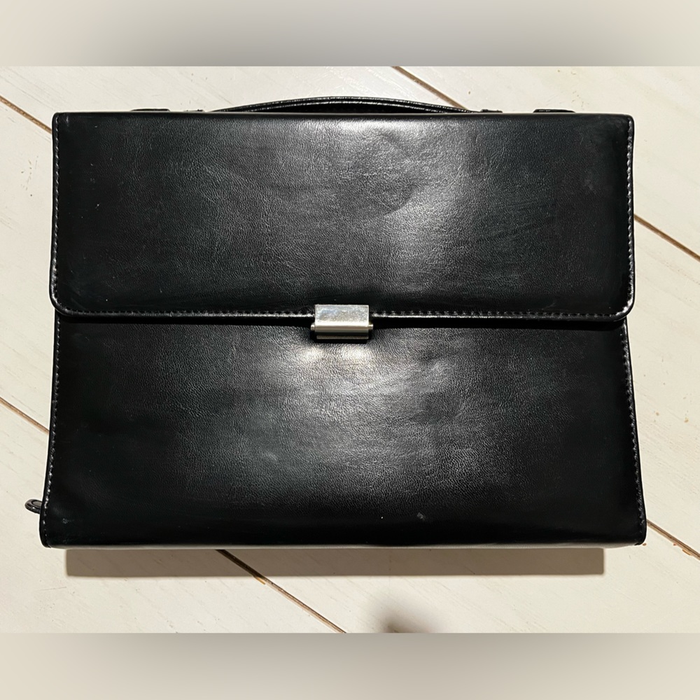 Day-Timer leather portfolio with handle
